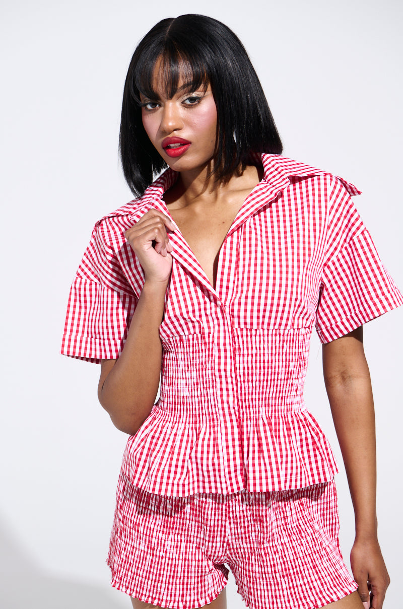 PICNIC TIME RUFFLE TOP