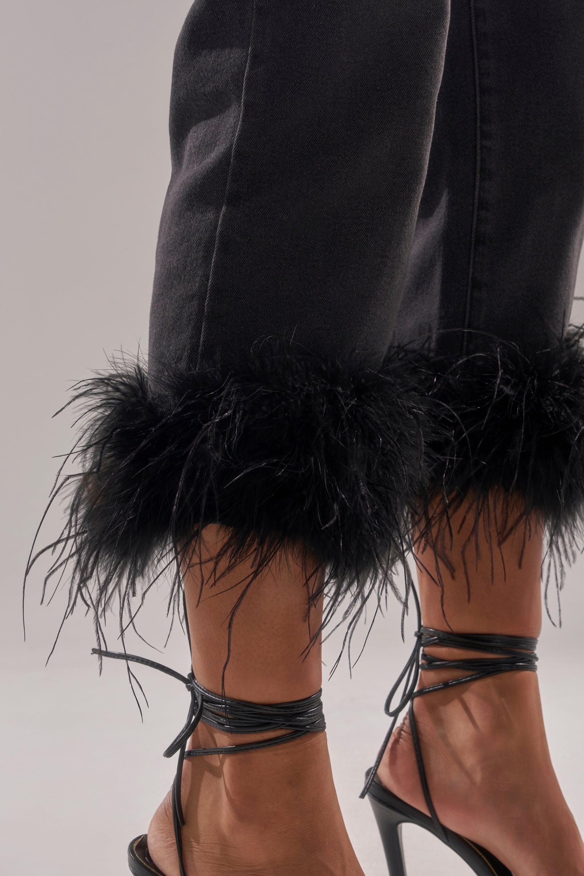 TRIPPY LIKE ME DENIM PANT WITH FEATHER