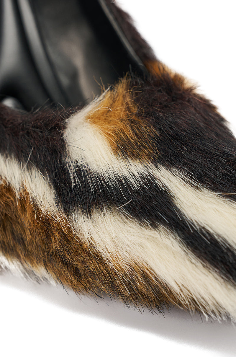 AZALEA WANG PAULHINO FAUX FUR PUMP